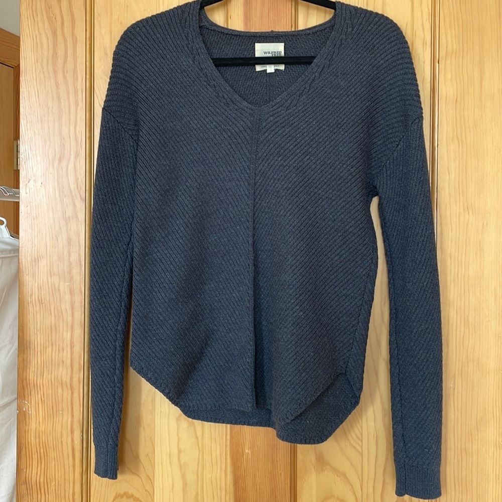 Aritzia Wilfred Free Wool Sweater